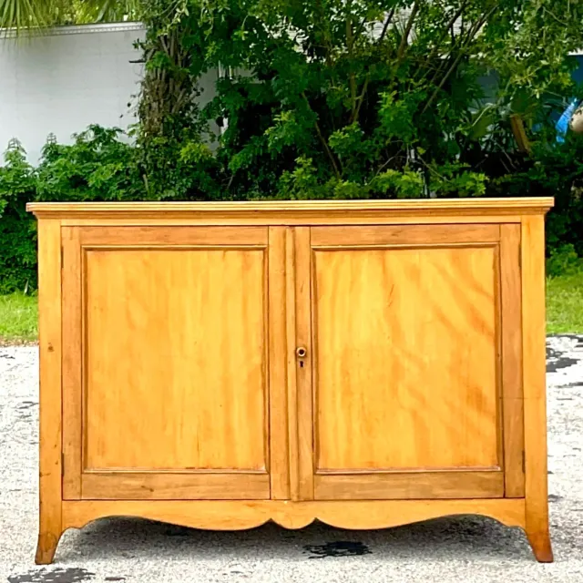 Vintage Boho 19th Century Sideboard — additional photo 1
