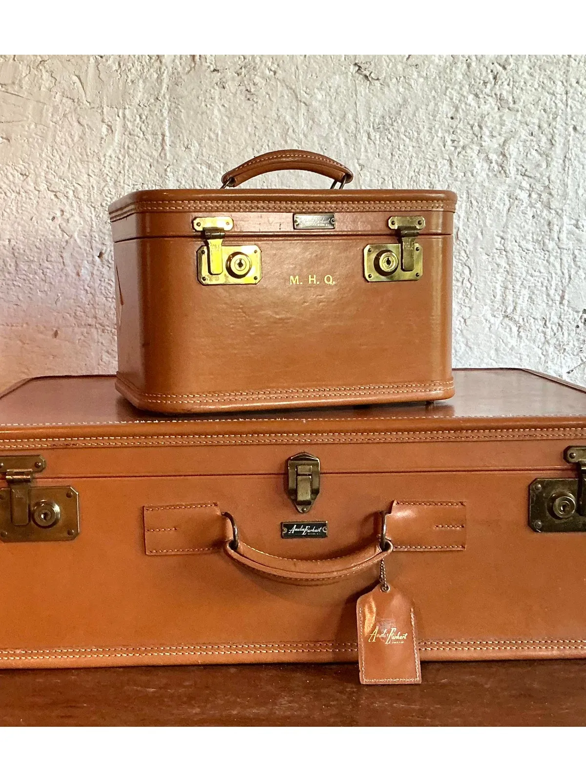 Vintage Boho Amelia Earhart Luggage Set — additional photo 1