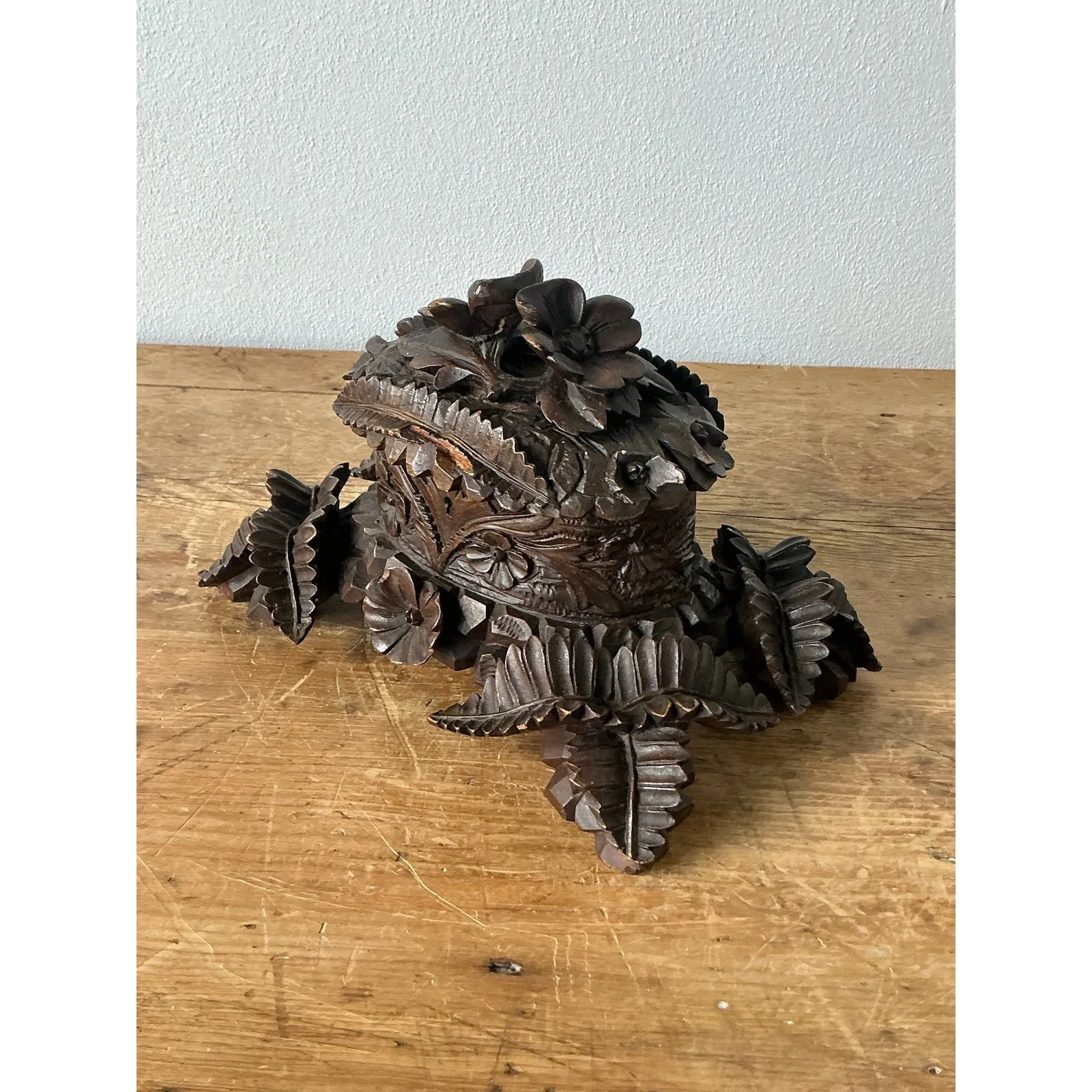 Vintage Boho Black Forest Hand Carved Casket Box — additional photo 1