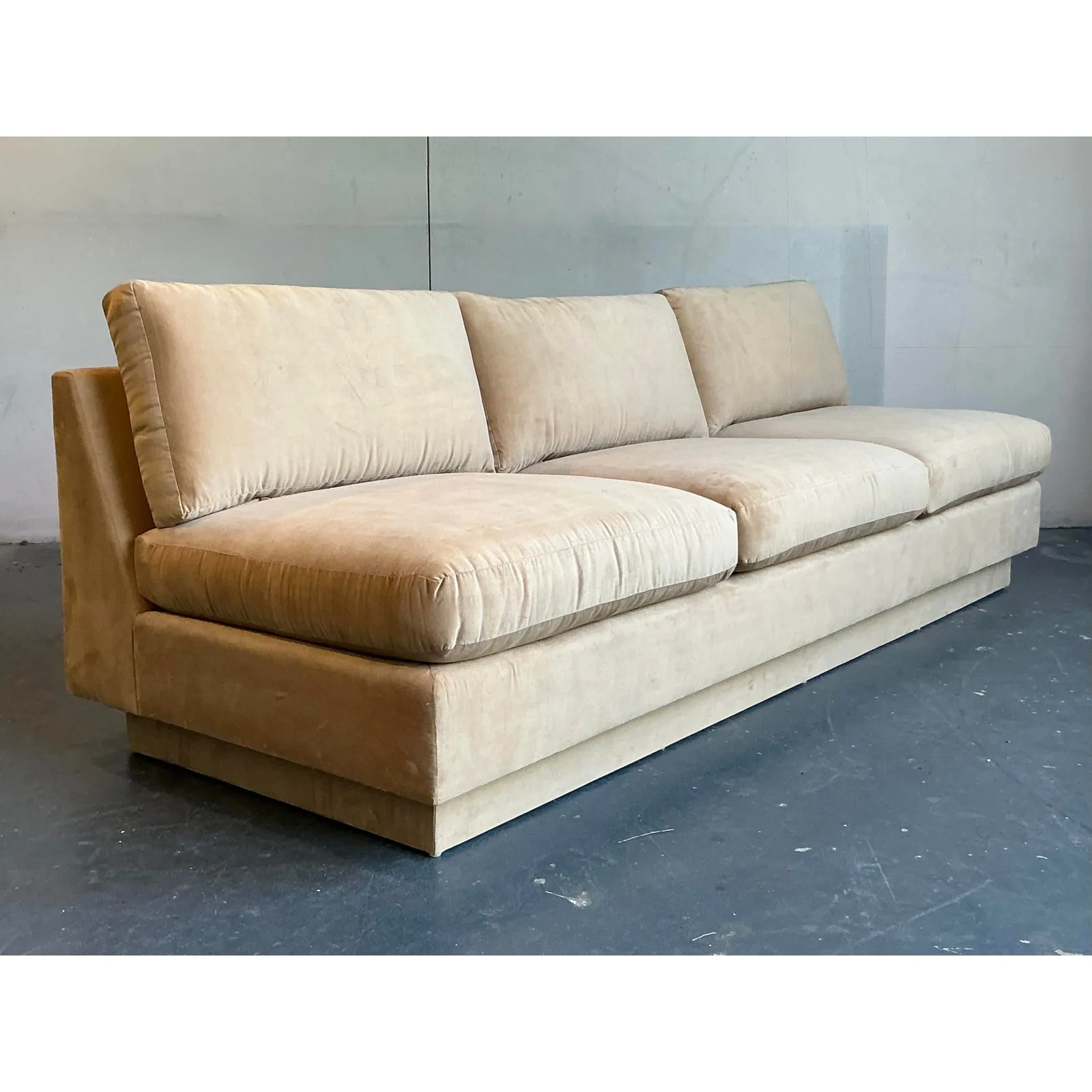 Vintage Boho Camel Slipper Sofa — additional photo 5