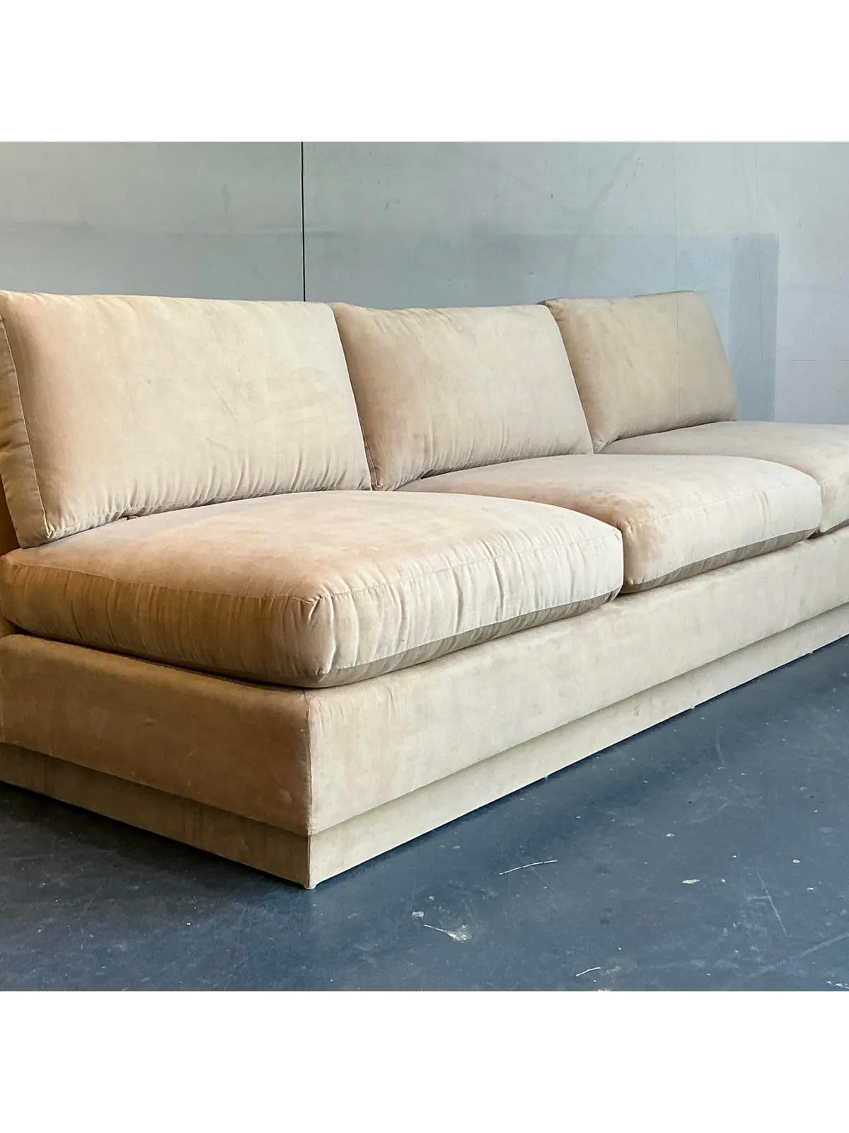 Vintage Boho Camel Slipper Sofa — additional photo 5