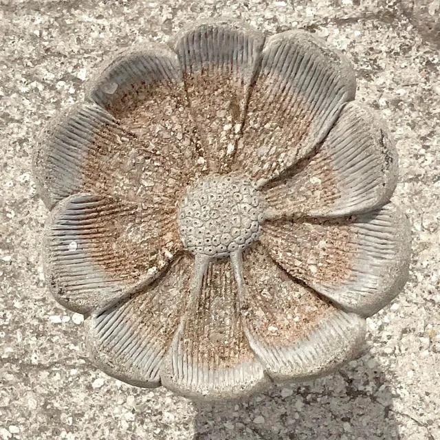 Vintage Boho Cast Concrete Flower Bird Bath — additional photo 3