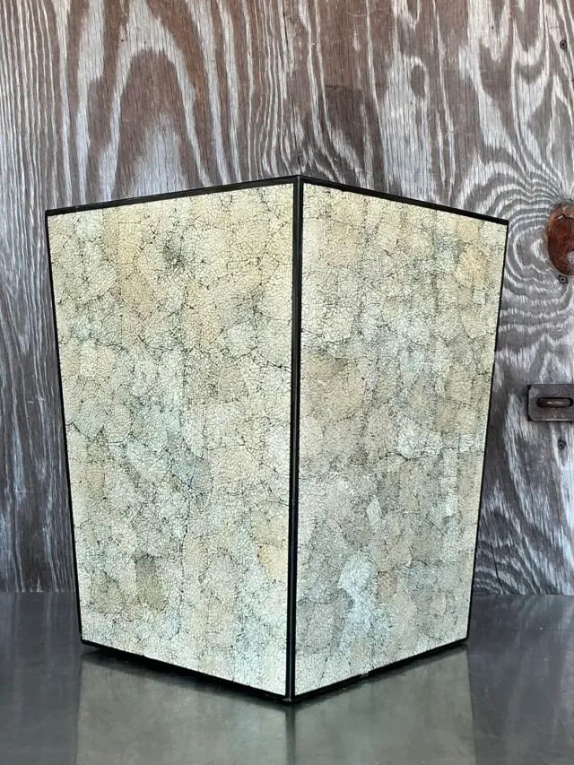Vintage Boho Coquille D’Oeuf Eggshell Side Table — additional photo 3