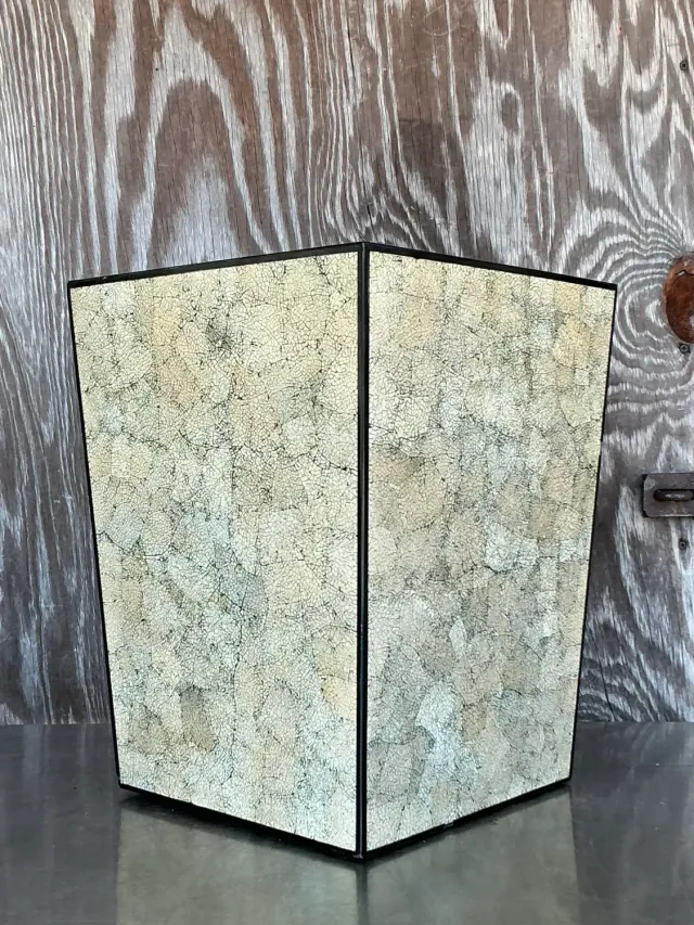Vintage Boho Coquille D’Oeuf Eggshell Side Table — additional photo 8