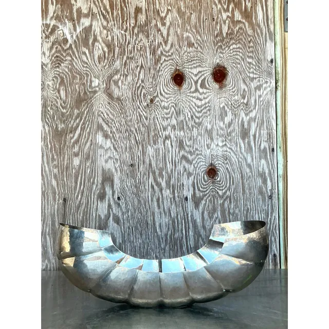 Vintage Boho Hammered Metal Victoria Tray — additional photo 2