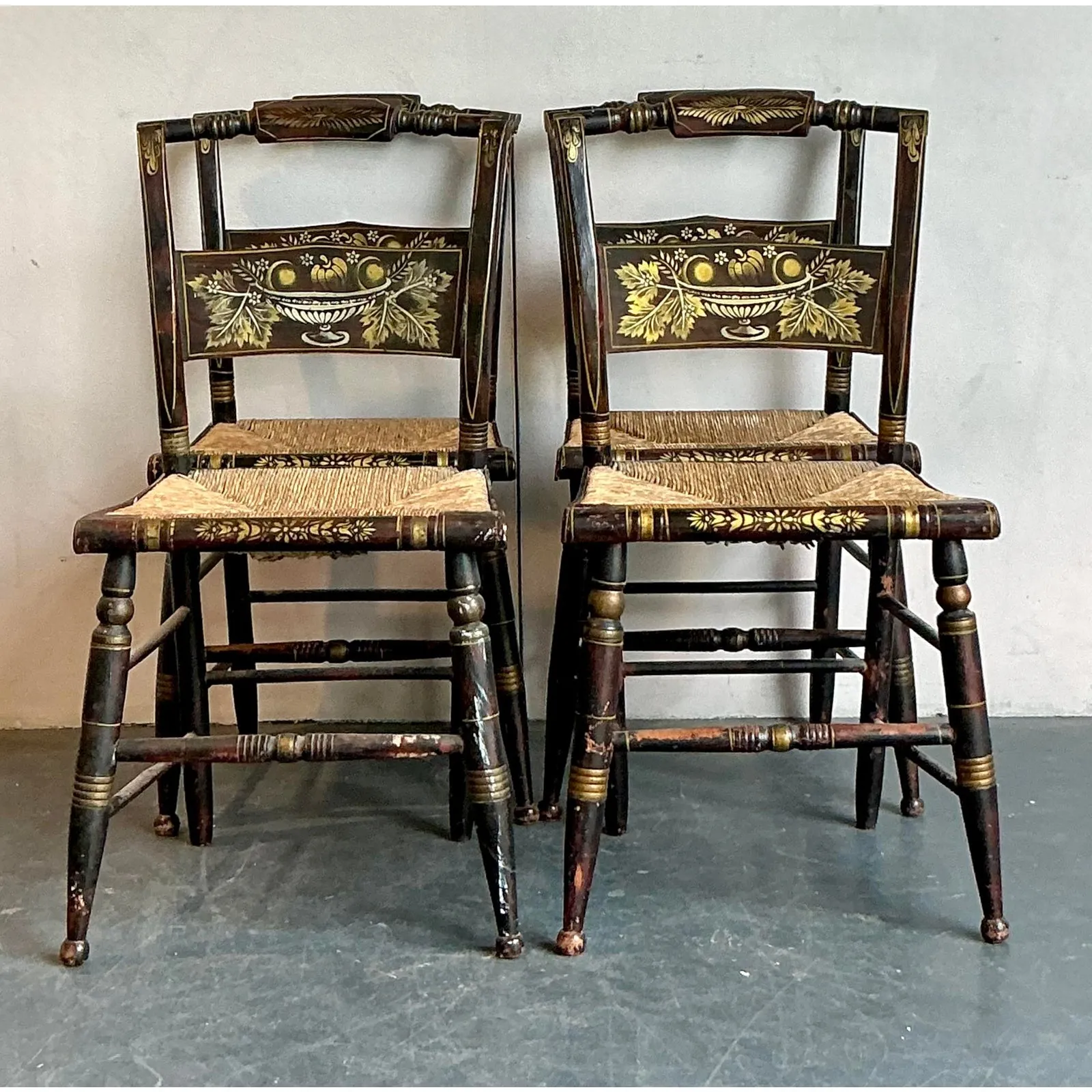 Vintage Boho Hand Painted Hitchcock Chairs - Set of Four — additional photo 4
