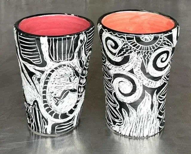 Vintage Boho Hand Painted Studio Pottery Figurative Vases - Set of 2 — additional photo 2