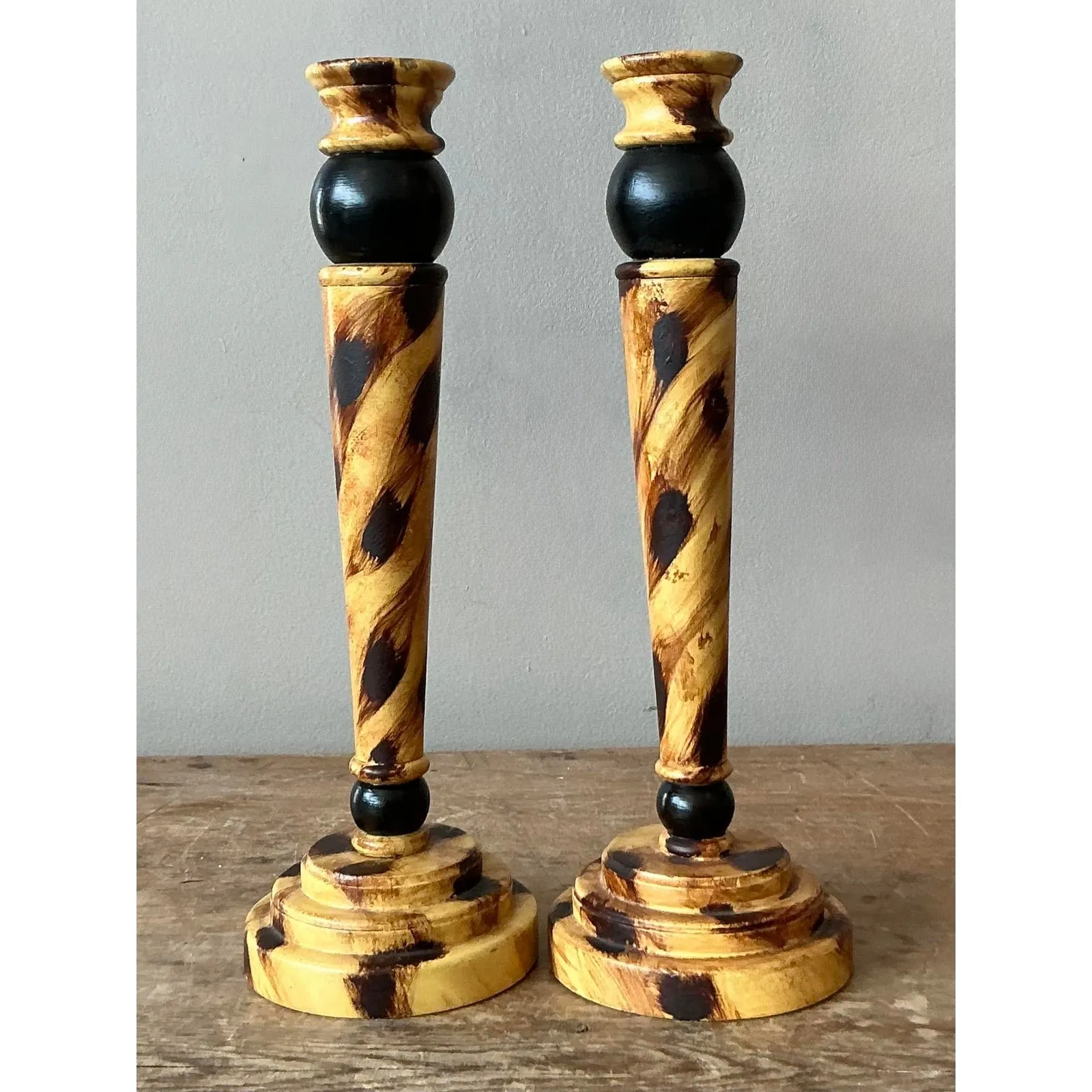 Vintage Boho Hand Painted Tortoise Wooden Candlesticks - Set of 2 — additional photo 2