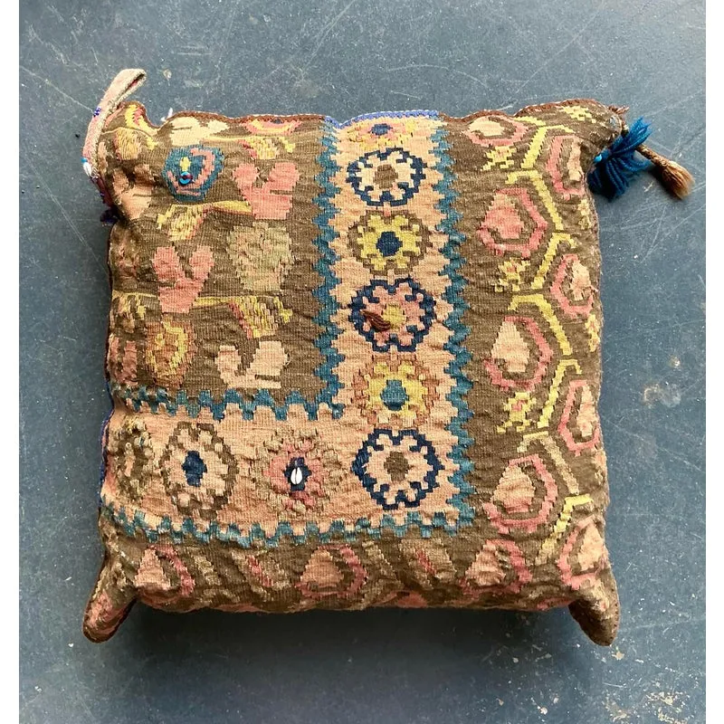 Vintage Boho Kilim Throw Pillow — additional photo 1
