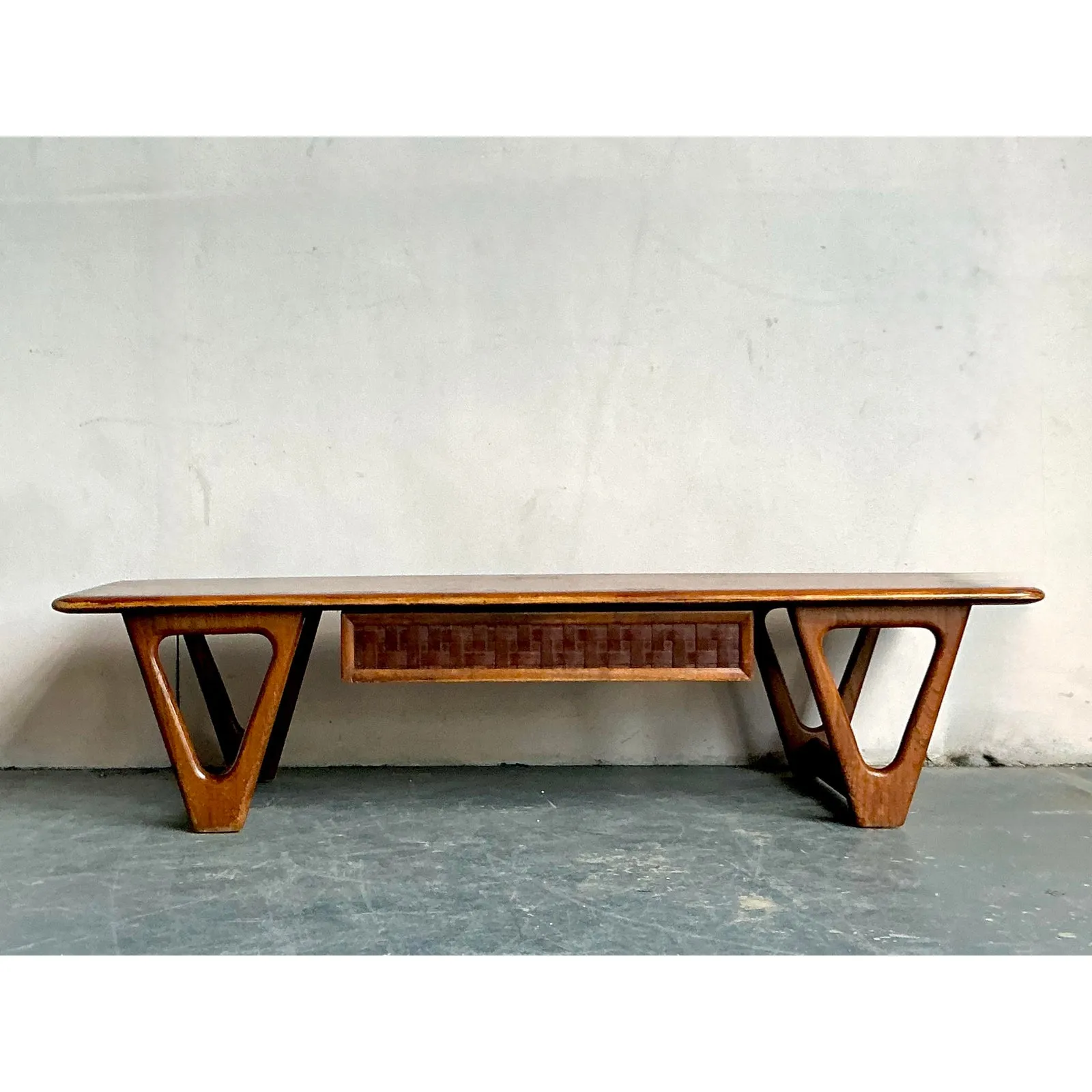 Vintage Boho Lane “Perception” Triangle Coffee Table — additional photo 2