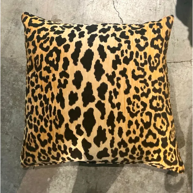 Vintage Boho Leopard Velvet Throw Pillow — additional photo 5
