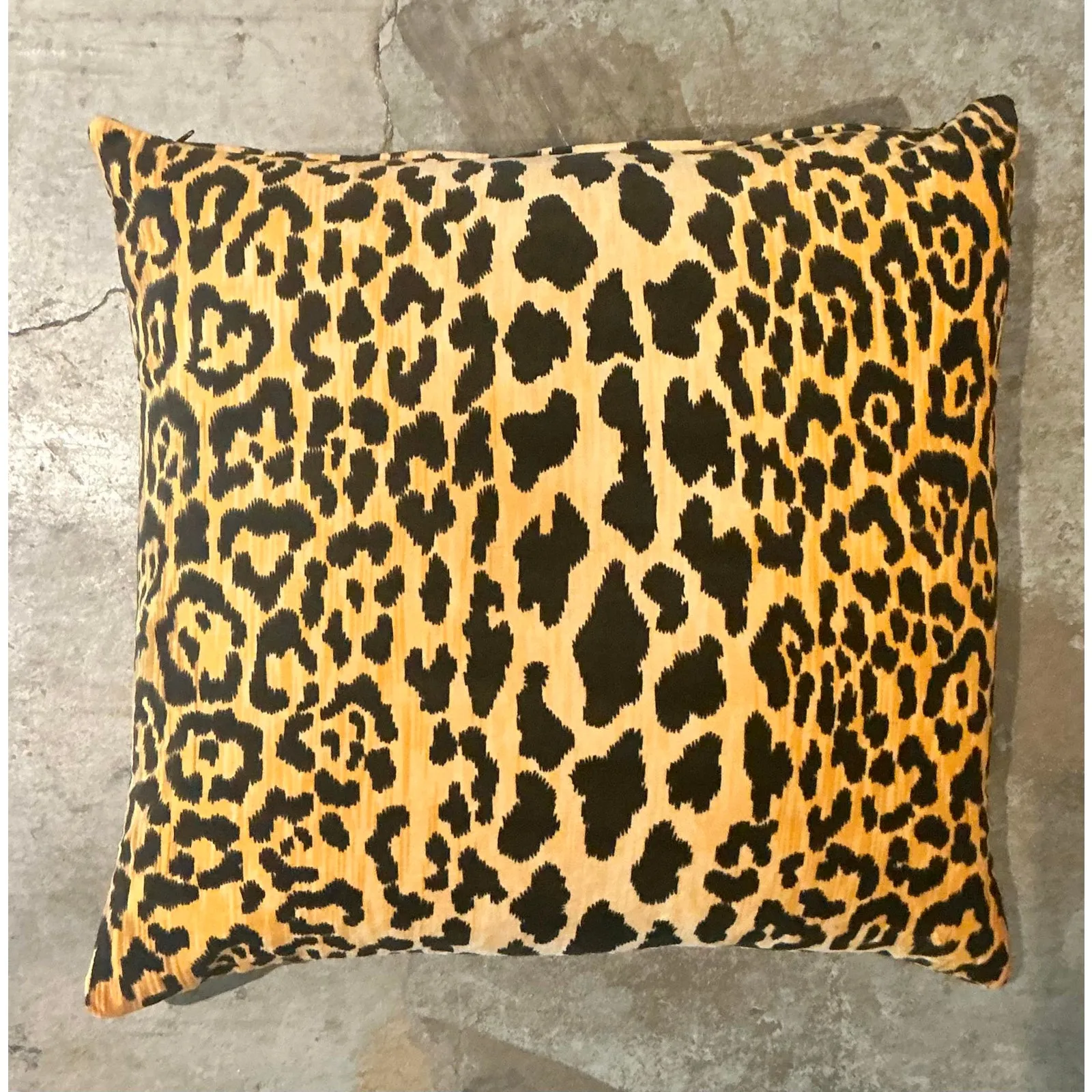 Vintage Boho Leopard Velvet Throw Pillow — additional photo 6
