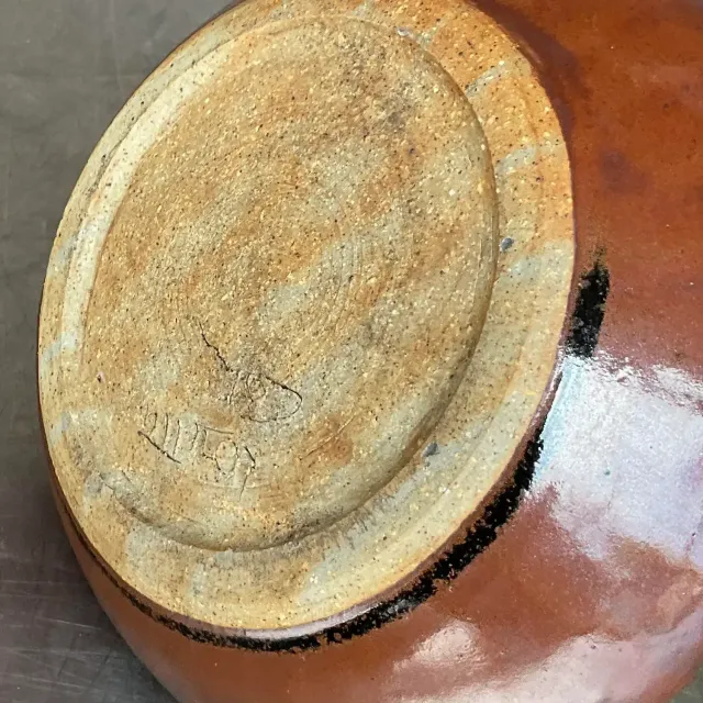 Vintage Boho Notched Studio Pottery Vase — additional photo 7