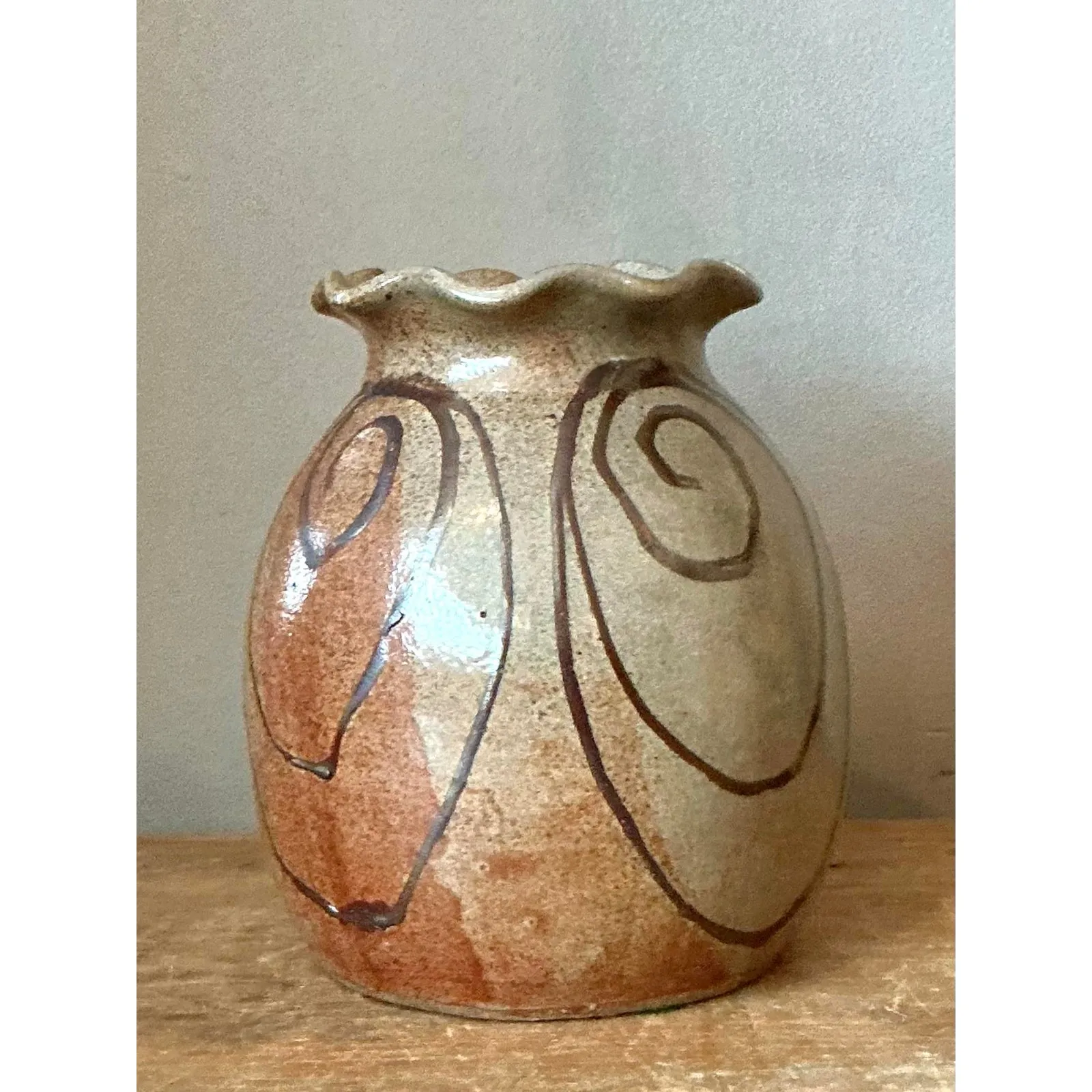 Vintage Boho Original Studio Pottery Ruffle Vase — additional photo 2
