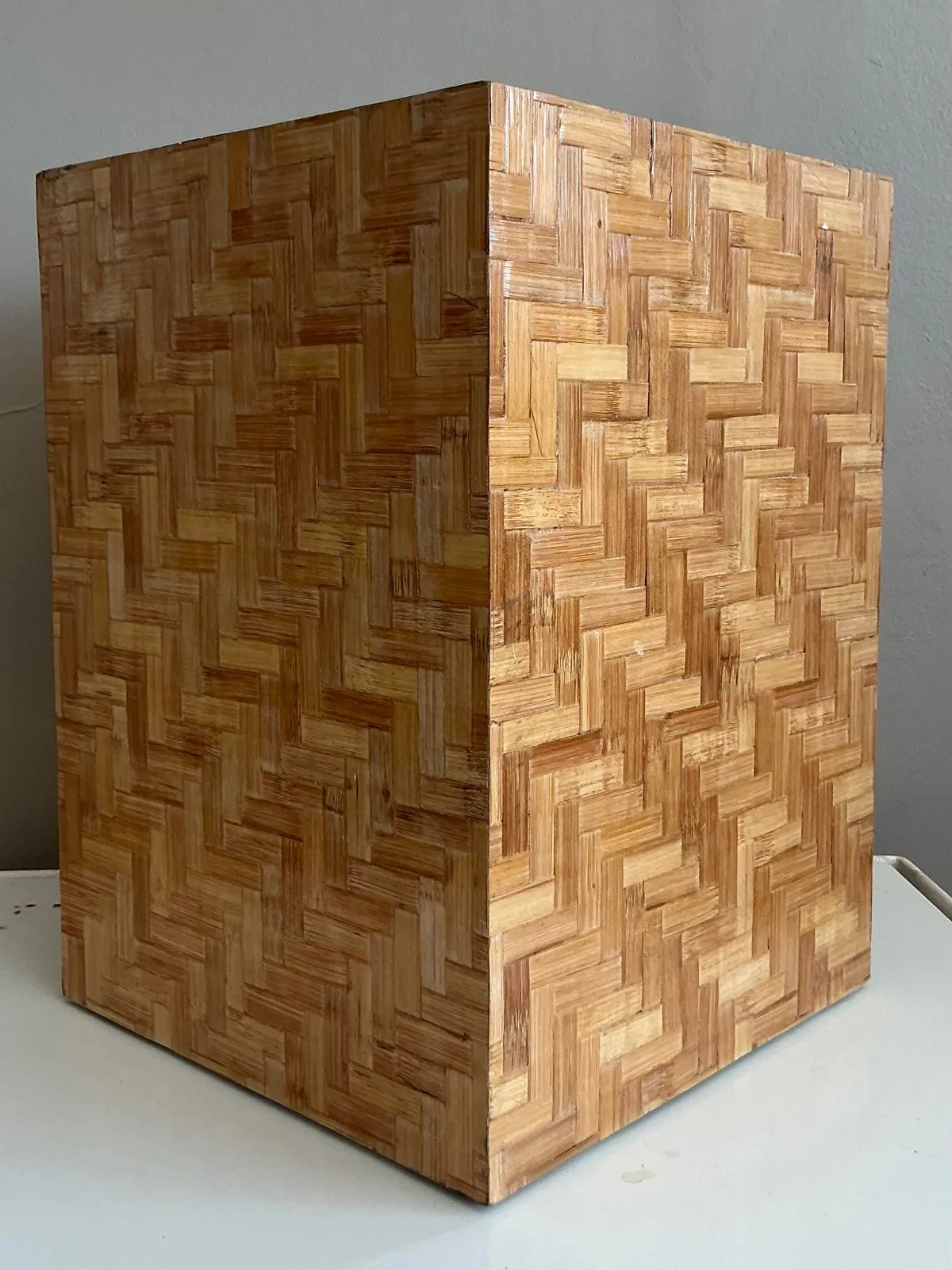 Vintage Boho Parquet Rattan Pedestal — additional photo 1