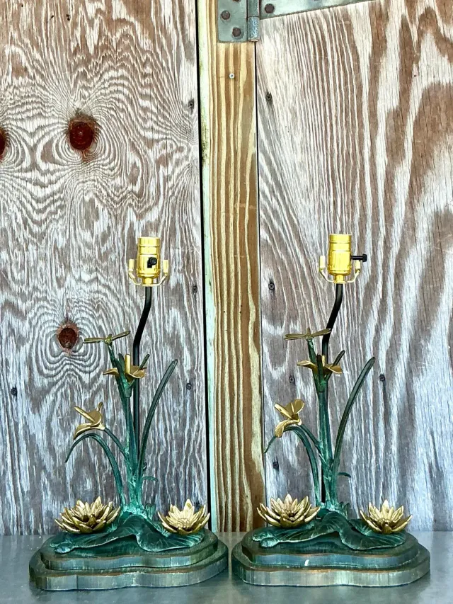 Vintage Boho Patinated Bronze Lily Pad Lamp — additional photo 7
