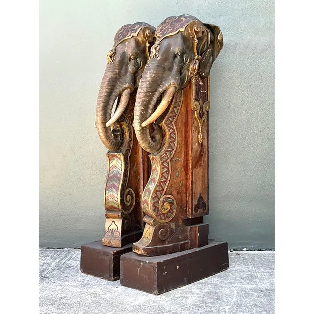 Vintage Boho Polychromed Elephant Statues - A Pair — additional photo 1