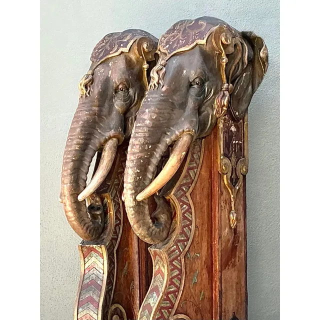 Vintage Boho Polychromed Elephant Statues - A Pair — additional photo 5
