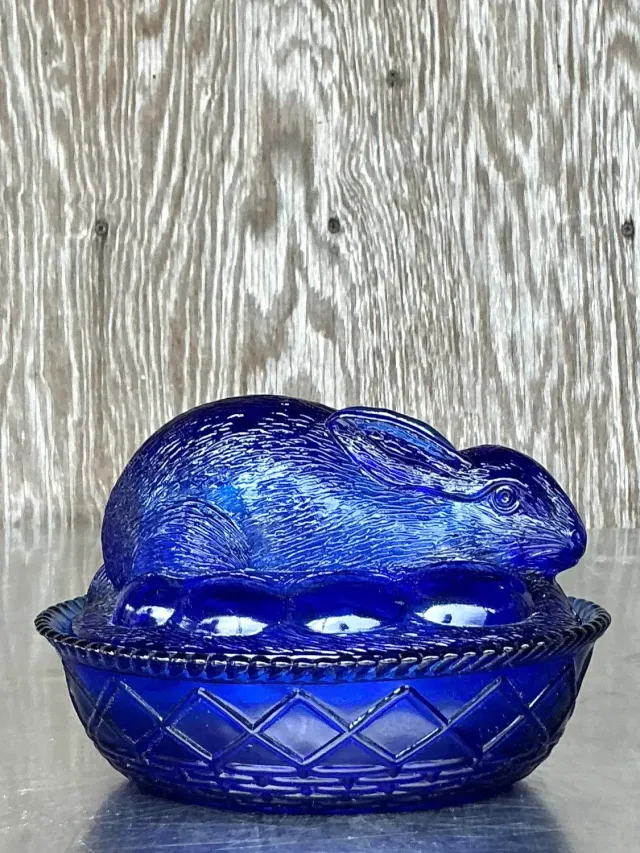 Vintage Boho Pressed Glass Rabbit Lidded Trinket Dish — additional photo 3