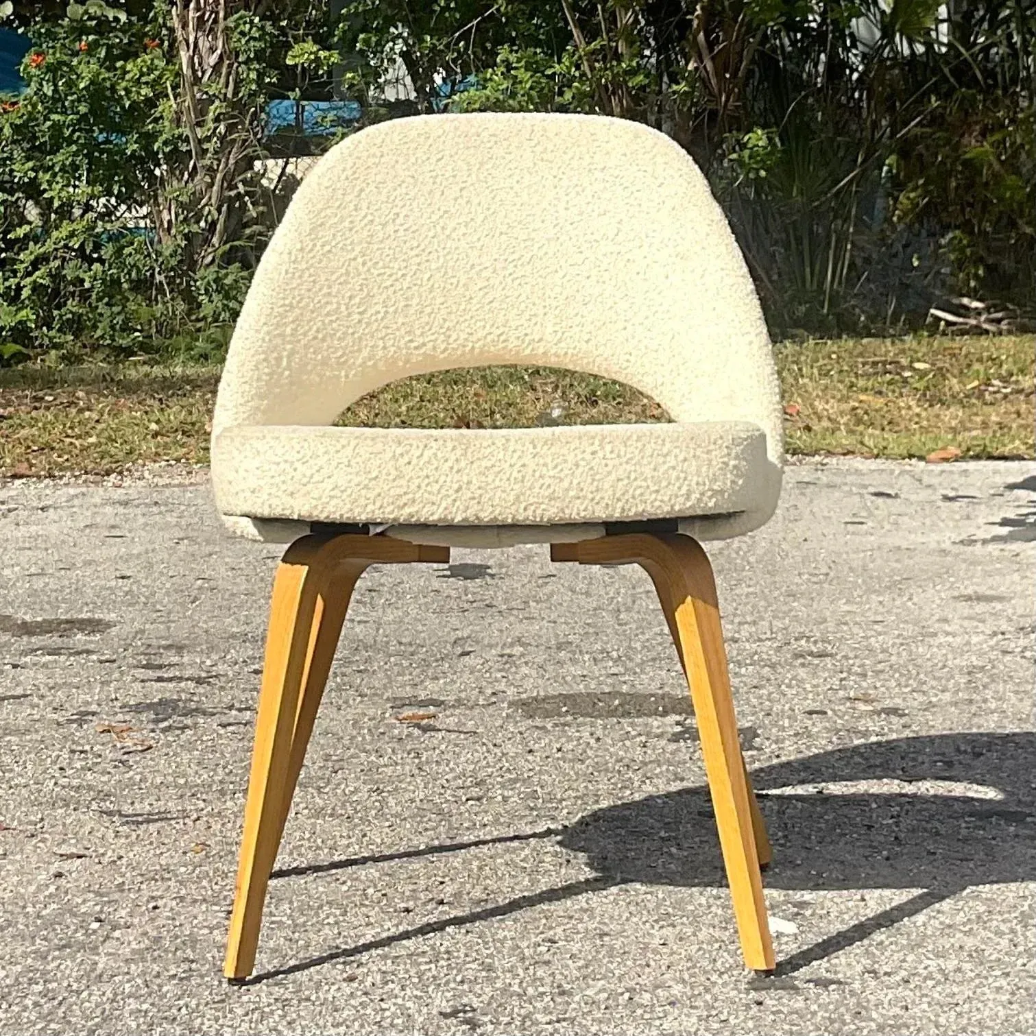 Vintage Boho Saarinen for Knoll Executive Armless Boucle Chair — additional photo 6