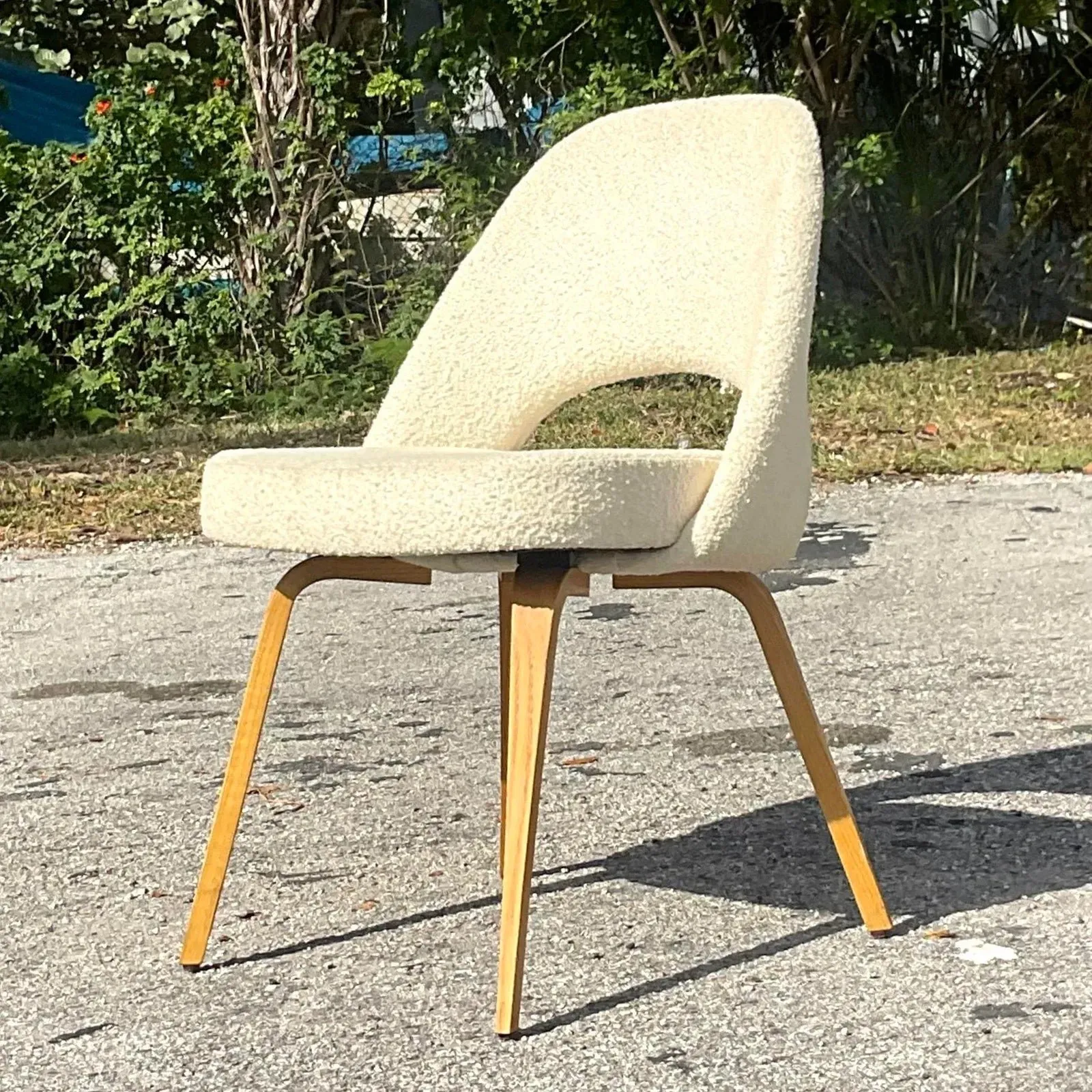 Vintage Boho Saarinen for Knoll Executive Armless Boucle Chair — additional photo 7