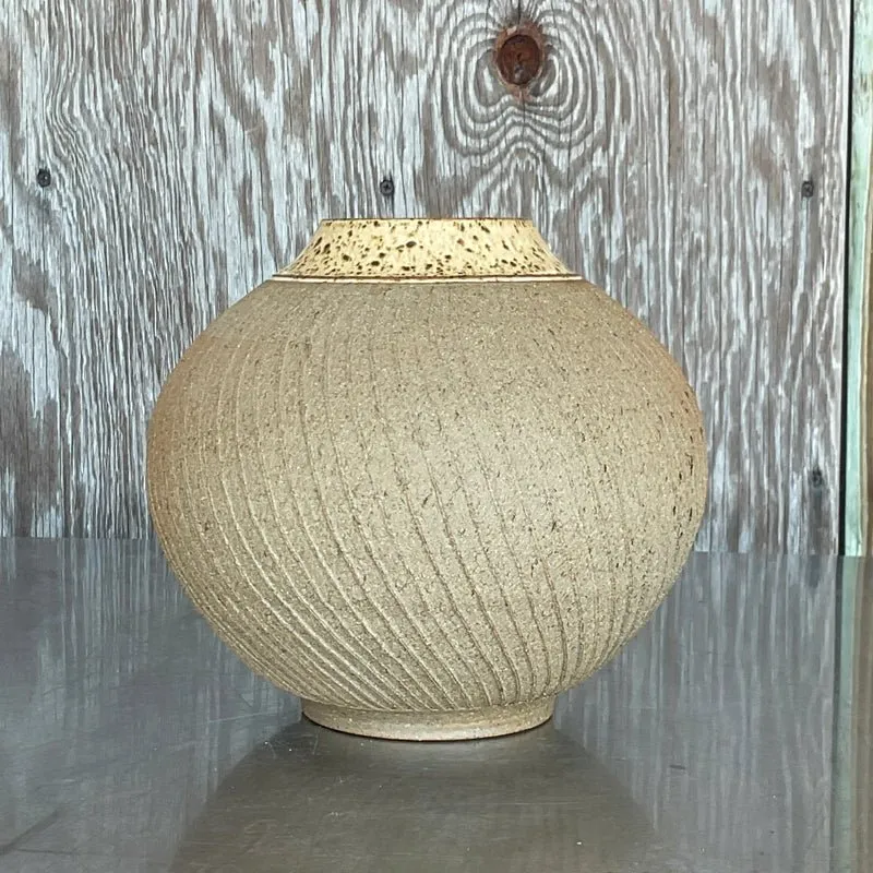 Vintage Boho Scored Studio Pottery Vase — additional photo 4
