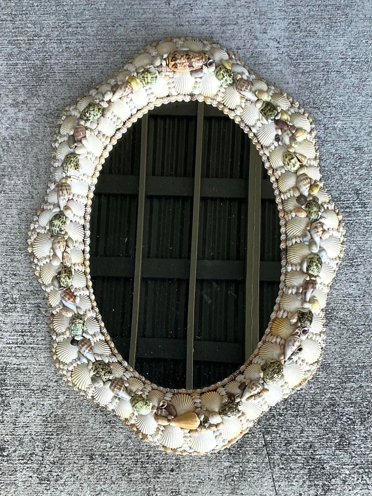 Vintage Boho Shell Encrusted Mirror — additional photo 2
