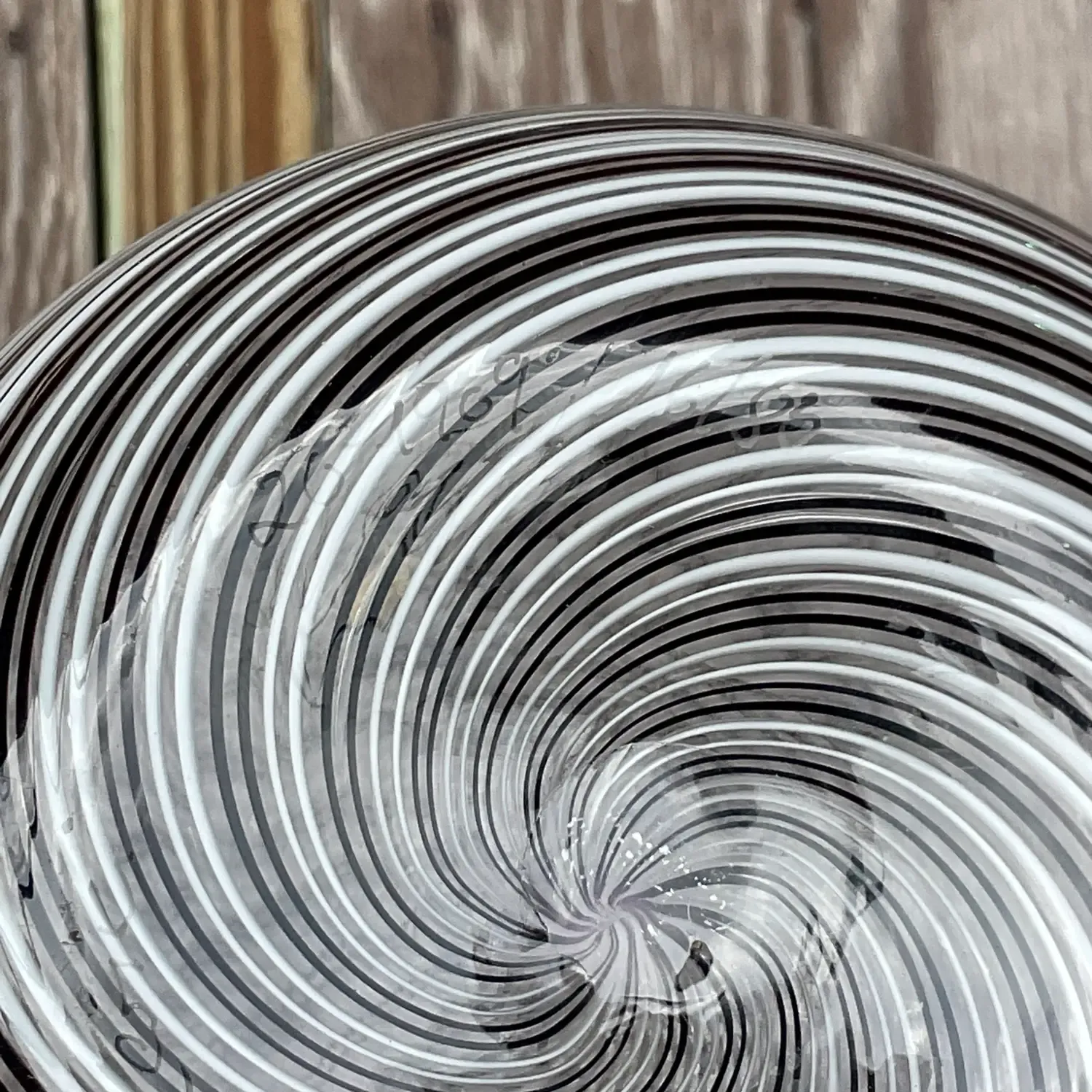 Vintage Boho Signed Swirl Art Glass Vase — additional photo 6