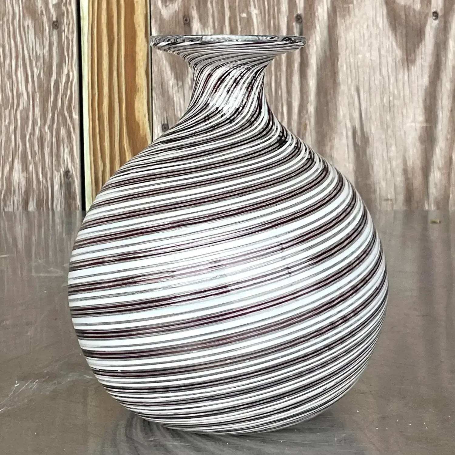 Vintage Boho Signed Swirl Art Glass Vase — additional photo 7