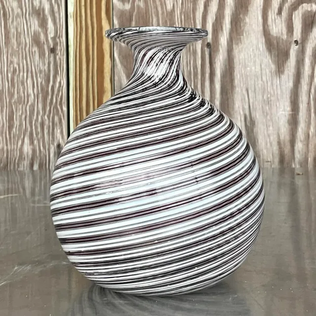 Vintage Boho Signed Swirl Art Glass Vase — additional photo 8