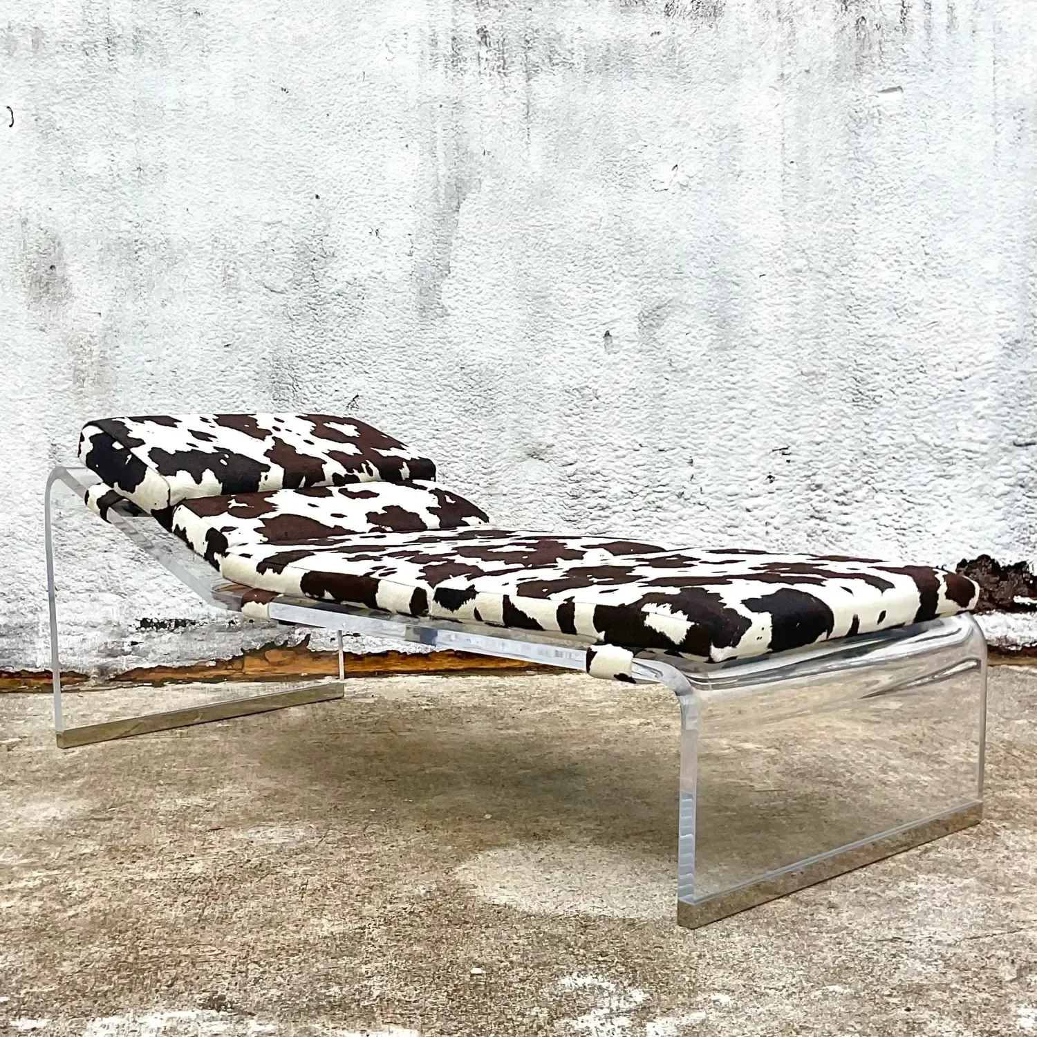 Vintage Boho Slab Lucite Chaise Lounge — additional photo 6