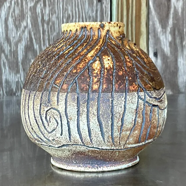Vintage Boho Studio Pottery Scored Vase — additional photo 4