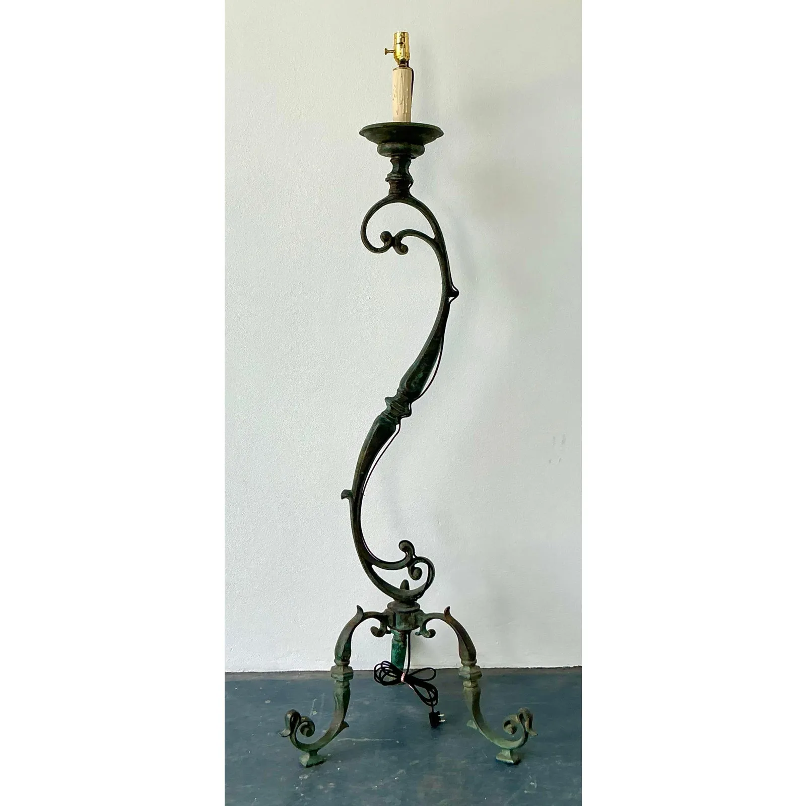 Vintage Boho Verdigris Bronze Scroll Floor Lamp — additional photo 1