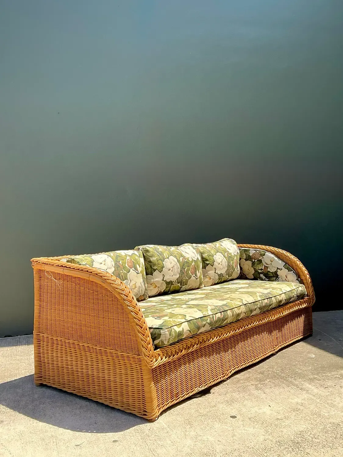 Vintage Braided Rattan Magnolia Print Sofa — additional photo 3