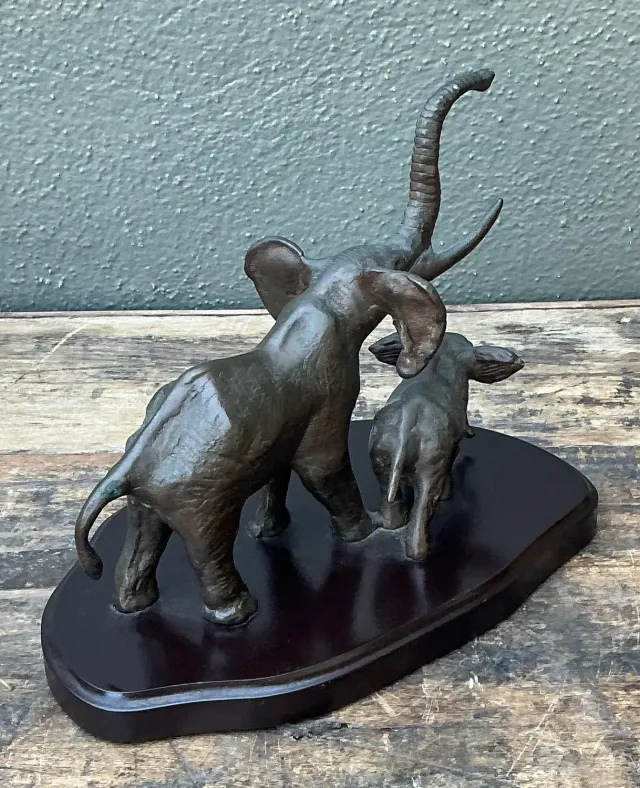 Vintage Bronze Elephant Family — additional photo 6