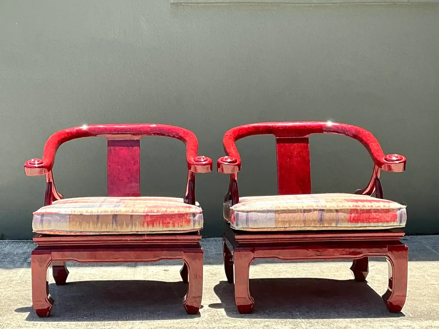 Vintage Candy Apple Lacquer Horseshoe Chairs After James Mont - A Pair — additional photo 3