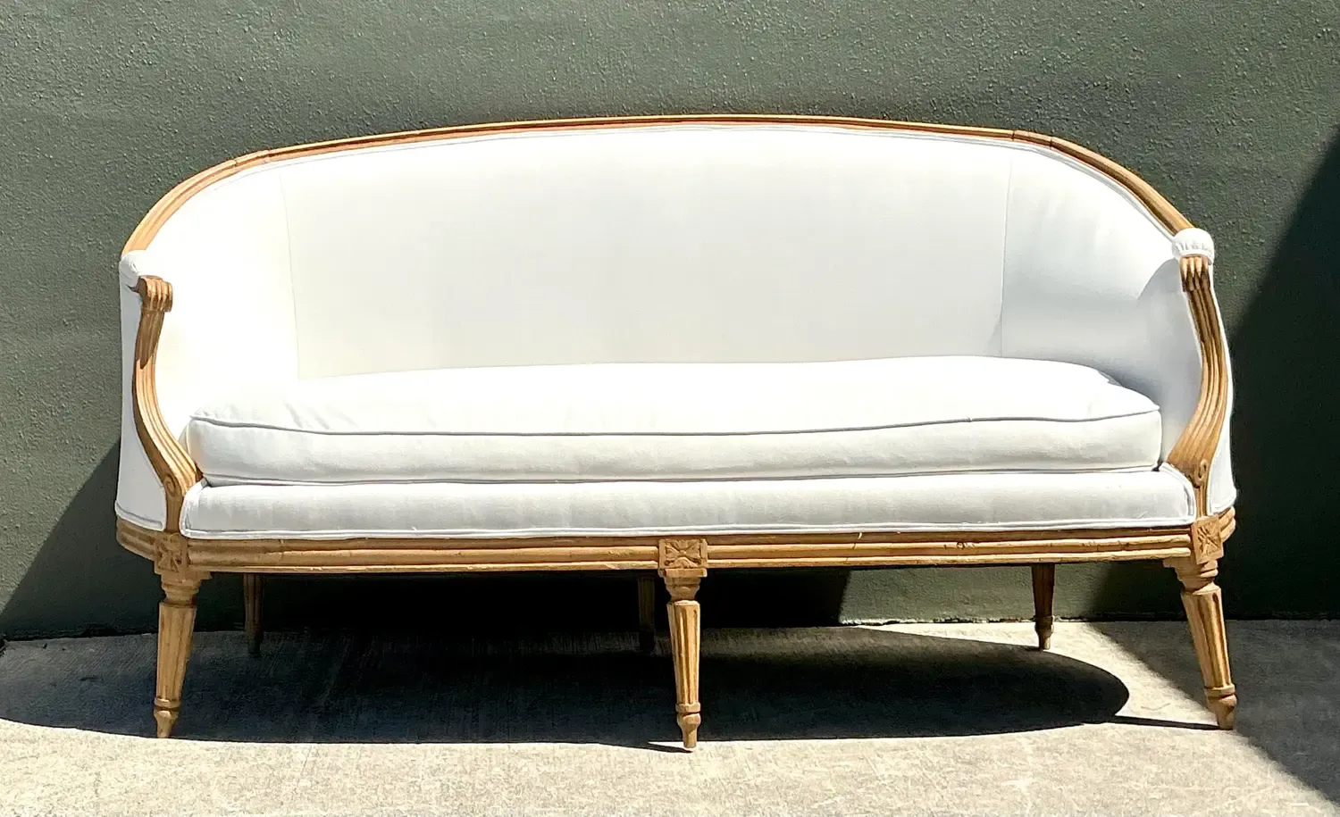 Vintage Carved Canape Sofa — additional photo 2