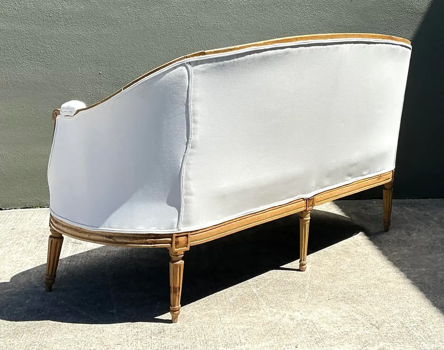 Vintage Carved Canape Sofa — additional photo 5