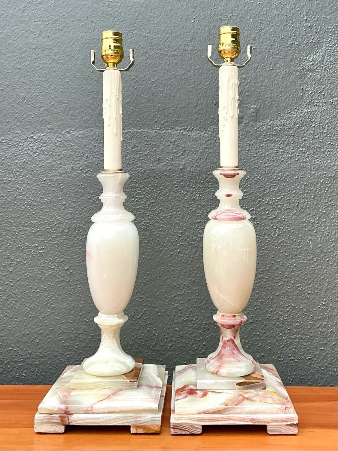 Vintage Carved Onyx Lamps - A Pair — additional photo 2