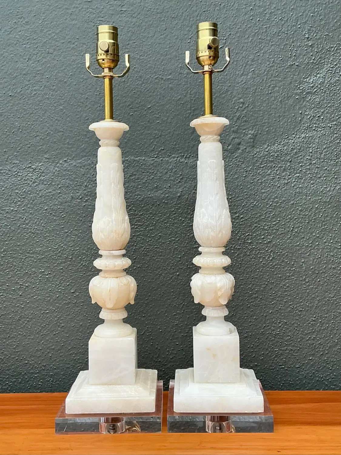 Vintage Carved Stone Column Lamp - A Pair — additional photo 8