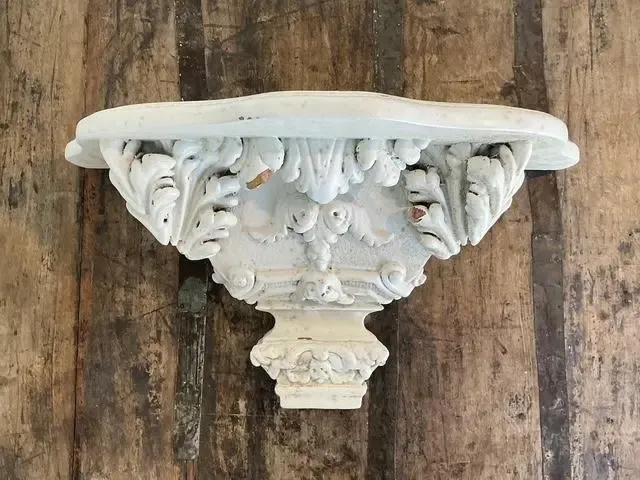Vintage Carved Wood Bracket — additional photo 6