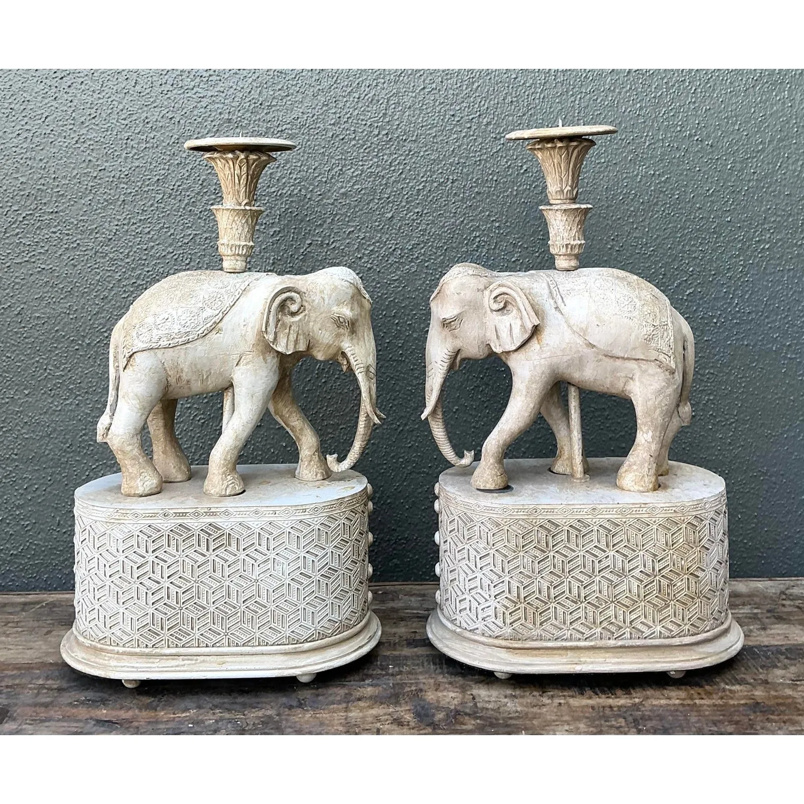Vintage Carved Wood Elephant Candlesticks - A Pair — additional photo 4