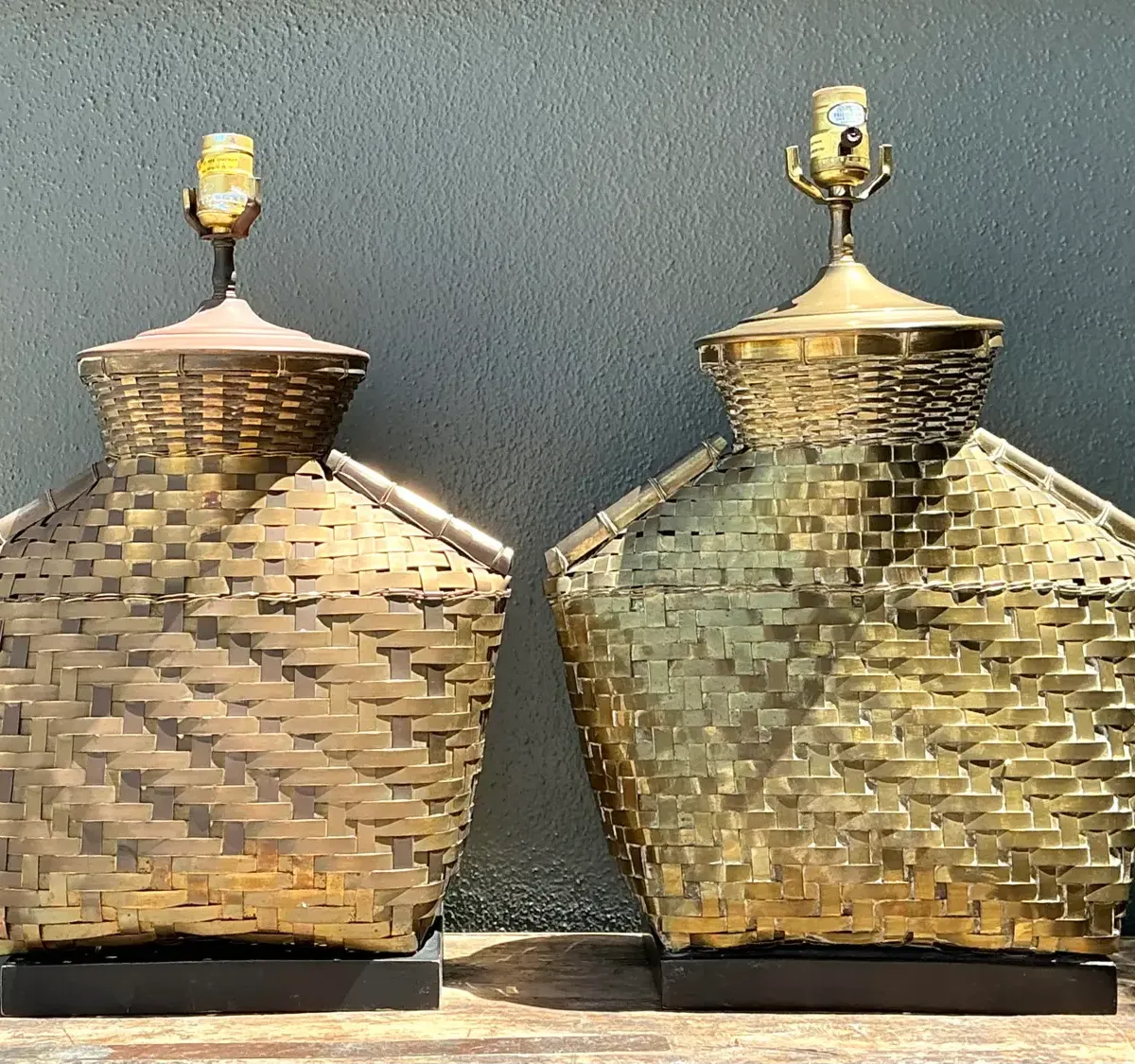 Vintage Chapman Woven Brass Table Lamps - A Pair — additional photo 4