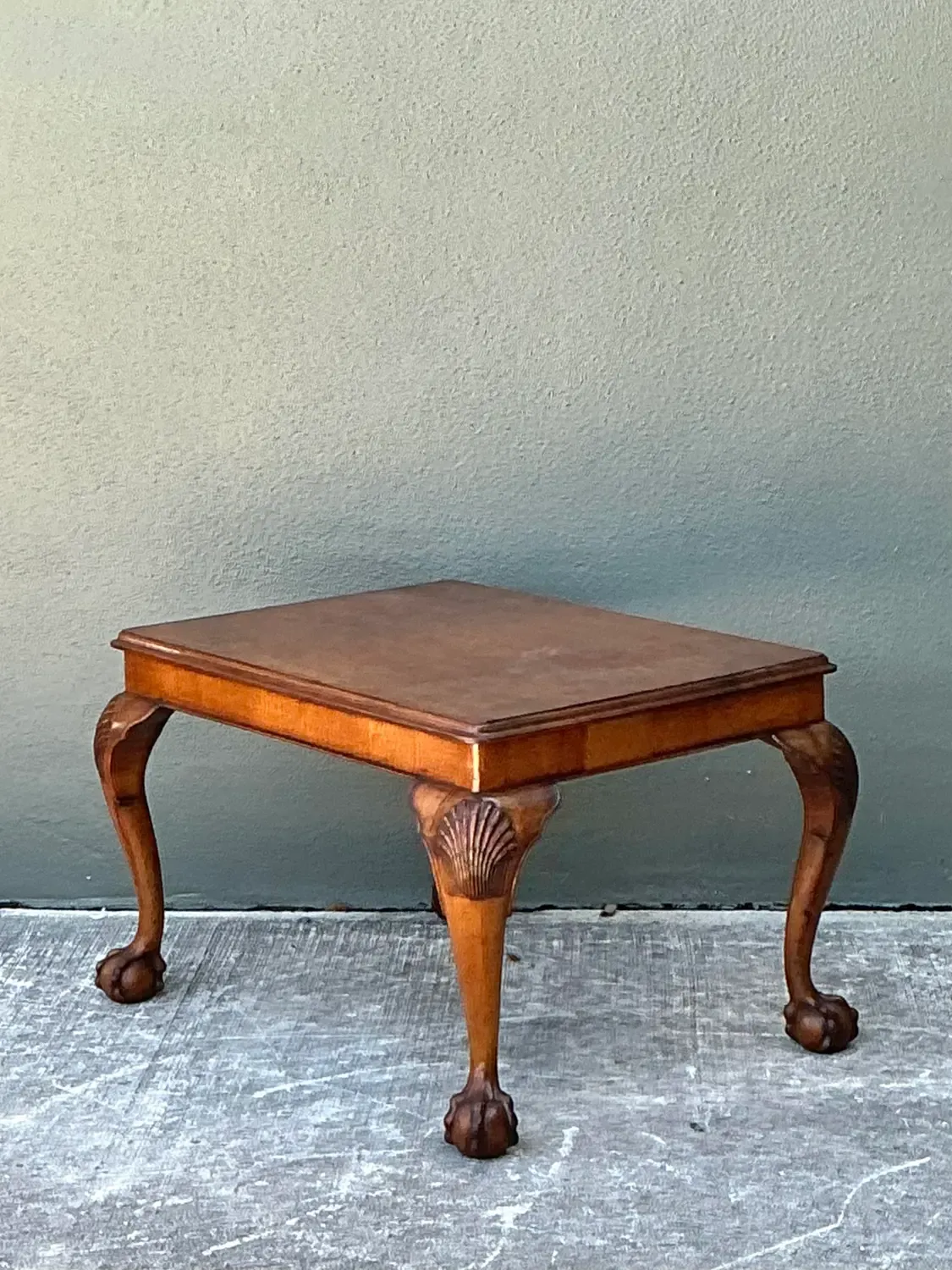 Vintage Chippendale Clam Shell Small Coffee Table — additional photo 1