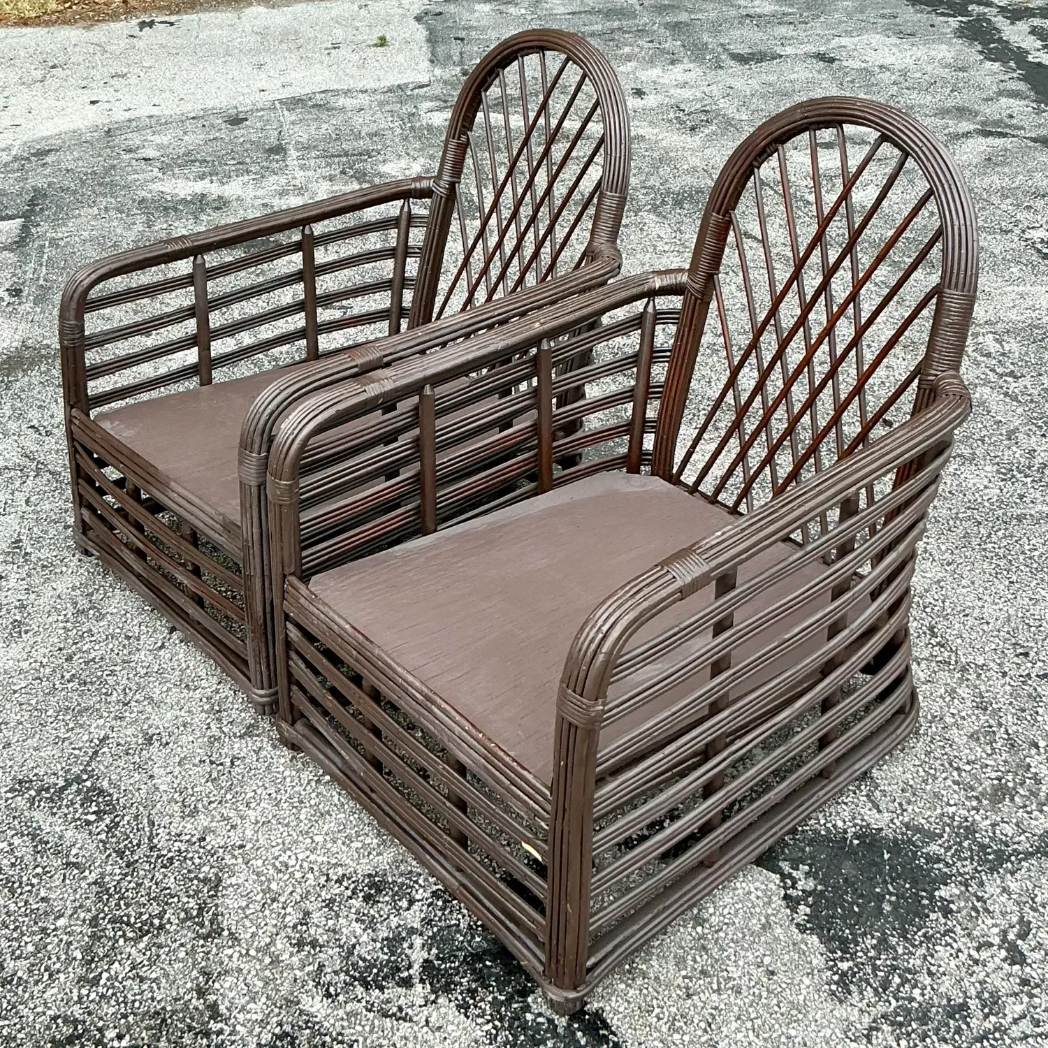Vintage Coastal Arched Rattan Lounge Chairs - a Pair — additional photo 4