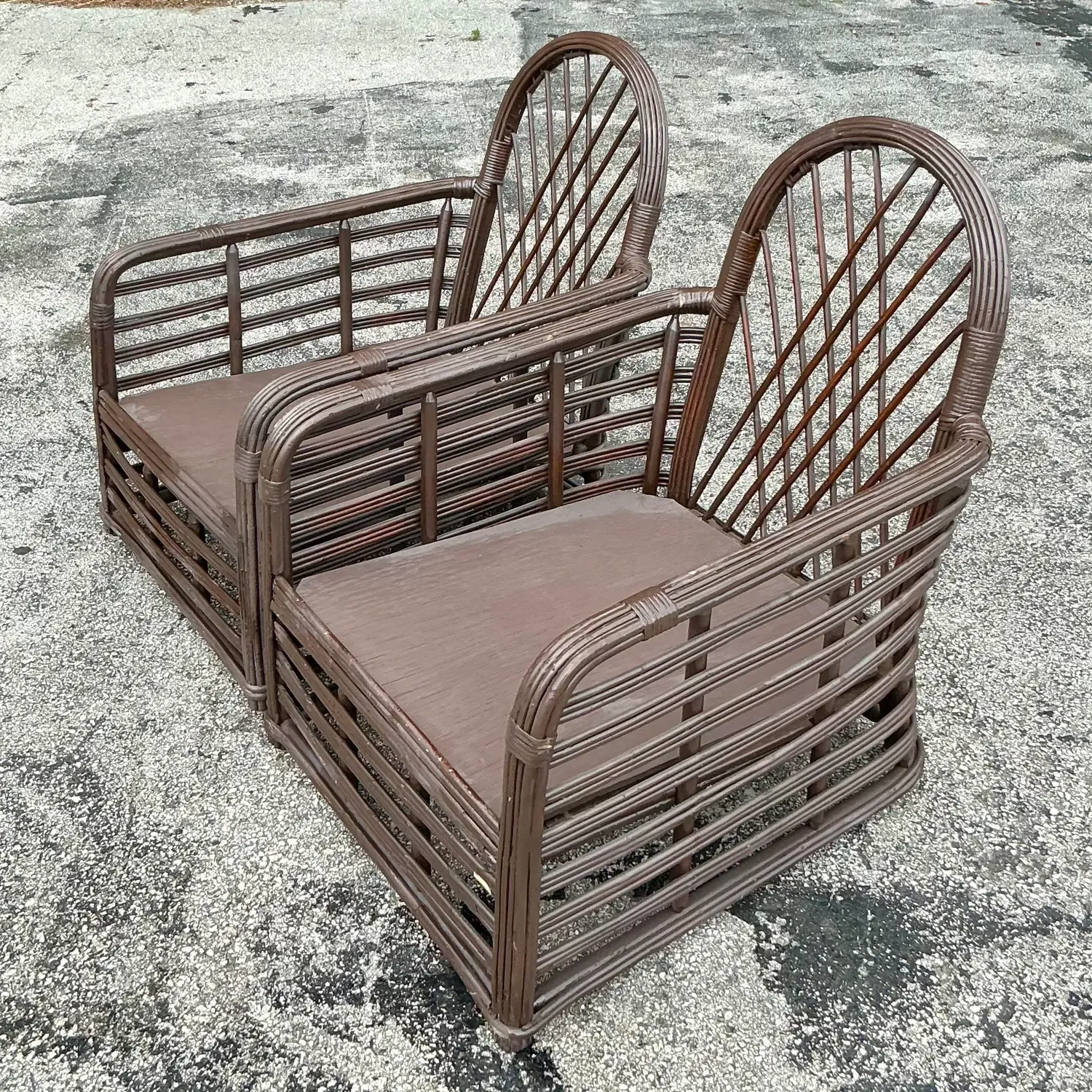 Vintage Coastal Arched Rattan Lounge Chairs - a Pair — additional photo 6