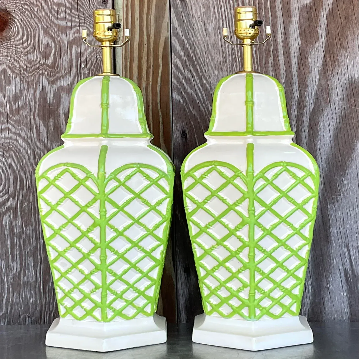 Vintage Coastal Bamboo Trellis Glazed Ceramic Lamps - a Pair — additional photo 5