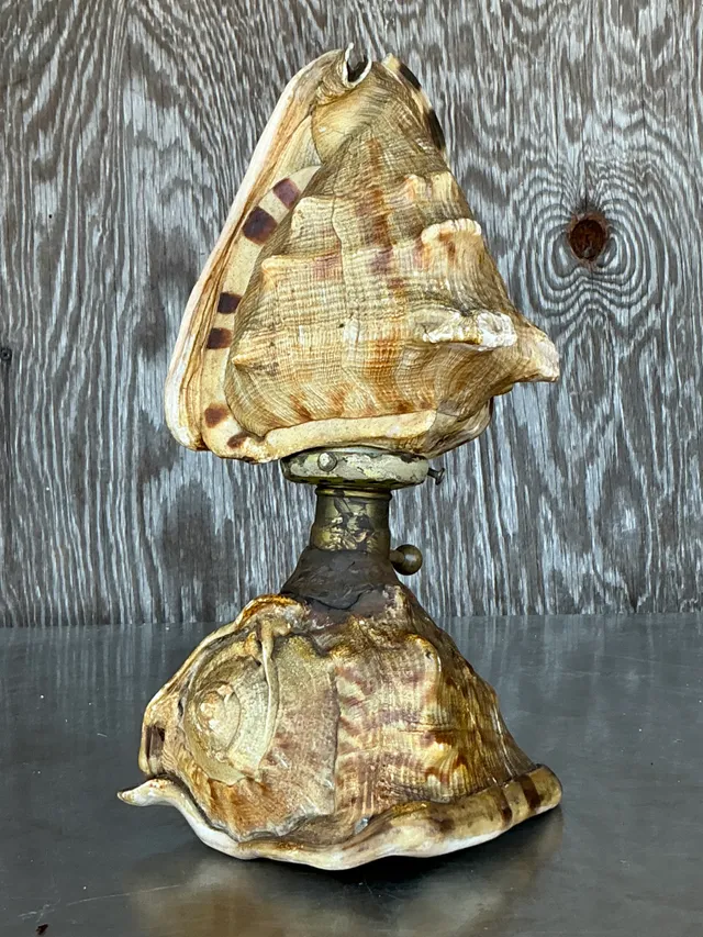 Vintage Coastal Conch Shell Lamp — additional photo 2