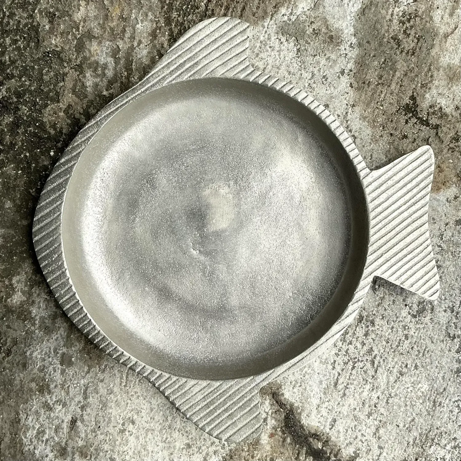 Vintage Coastal Etched Fish Tray — additional photo 3