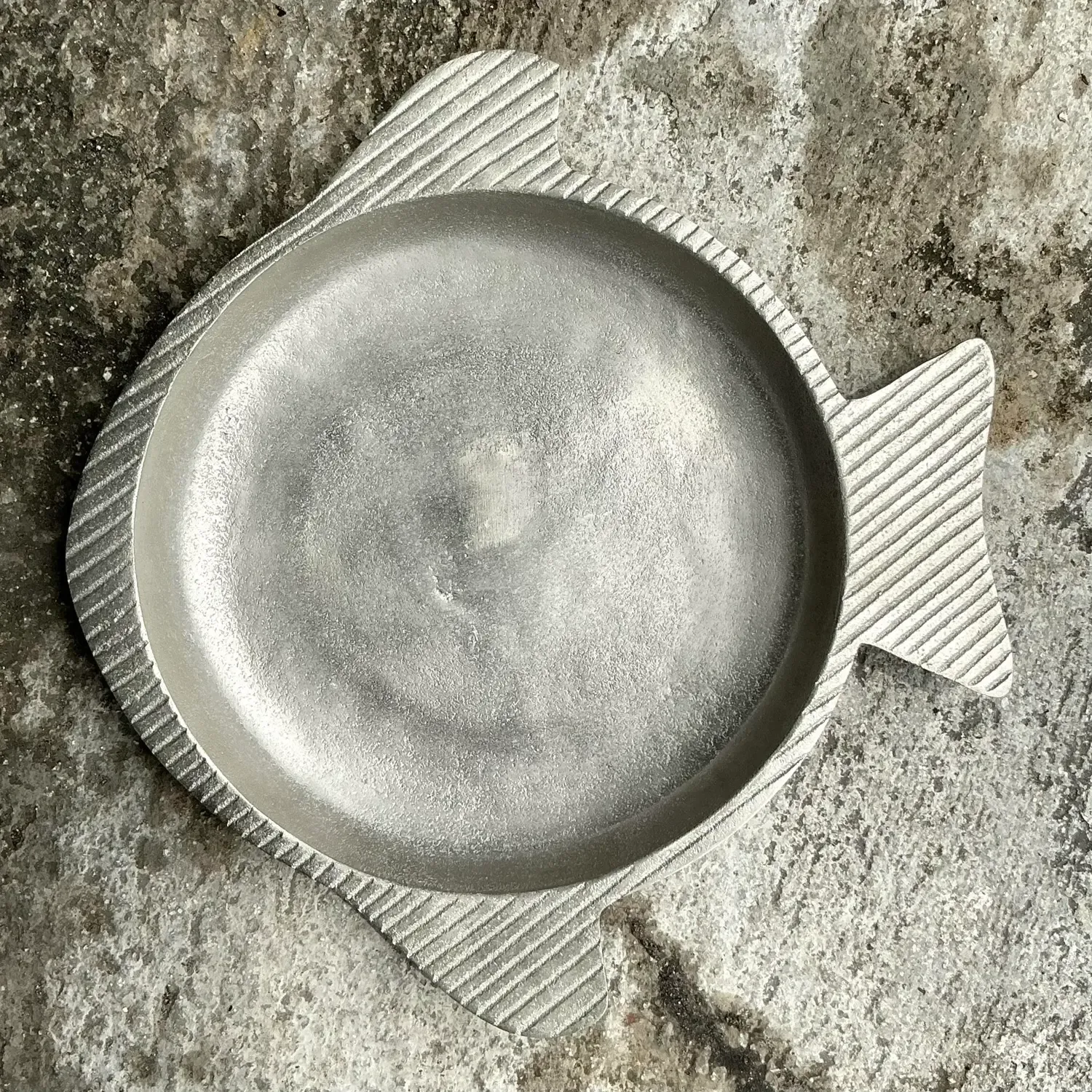 Vintage Coastal Etched Fish Tray — additional photo 4